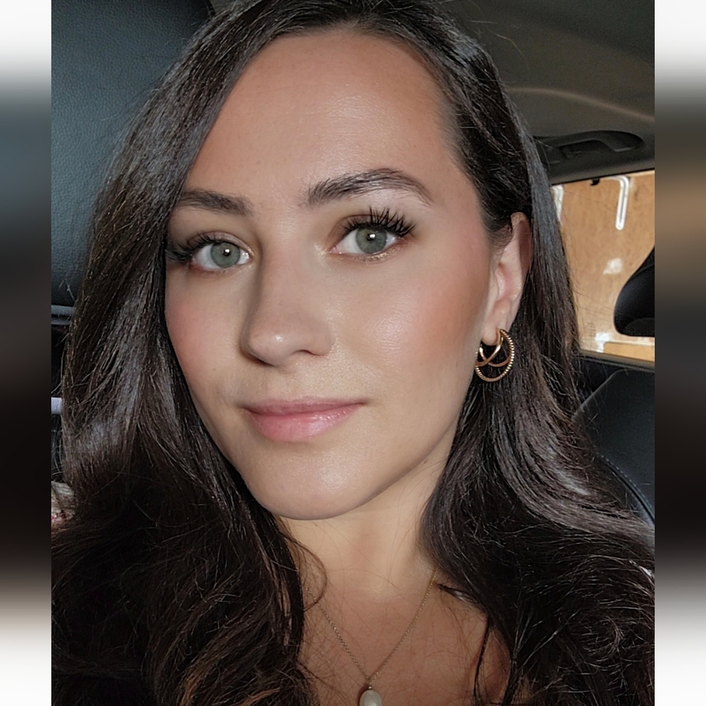 Meet your Posher, Alla